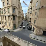 Balluta Bay Apartemnt דירה