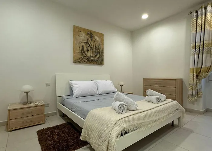 Apartment Balluta Bay Apartemnt *